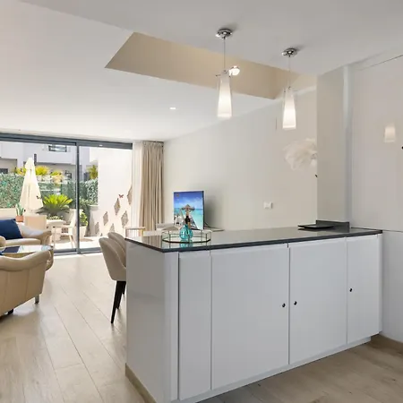 فيلة The White House