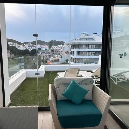 The White House فيلة