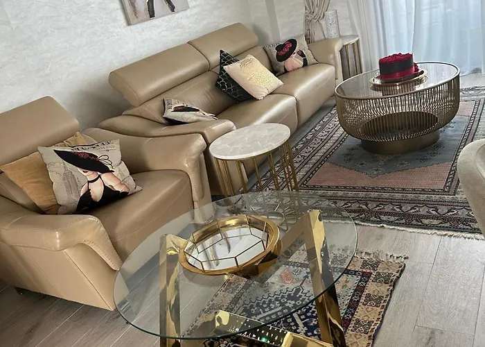 The White House Villa *