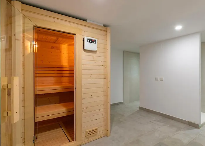 The White House Villa