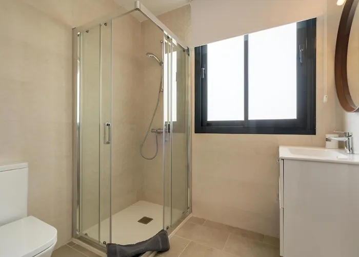 The White House Фуэнхирола